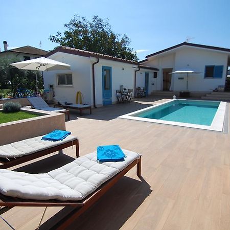 B&B La Gatta Sul Tetto Borgo san Donato  외부 사진